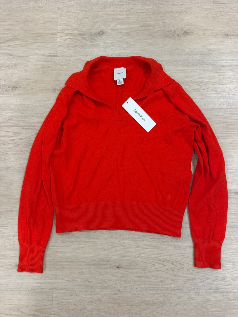 New Calvin Klein Small Women's Bright Red V-Neck Knit Sweater - Picture 2 of 6